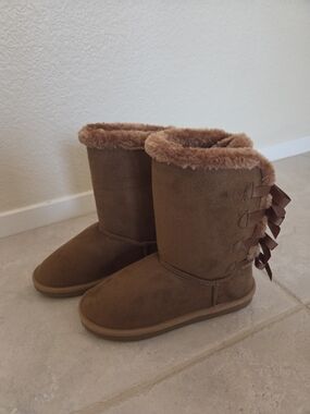 Faux Suede Fur-Lined Ankle Boots with Ribbon Back